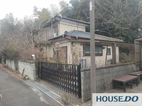 Edozaki-go, Inashiki-shi (Namekawa Station) 2F 4LDK

1,980,000 yen