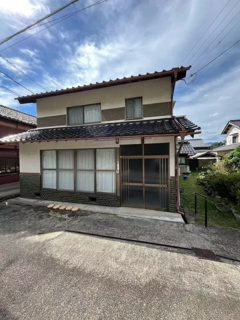 Asago City, Yamaguchi (Arai Station) 2-story 8DK