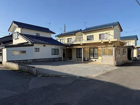Used single-family home in Sakuracho, Nagahama City - Used detached house