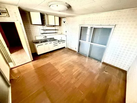 Buzen City, Oaza Hachiya (Ujima Station), 2-story, 6DK - Image 3