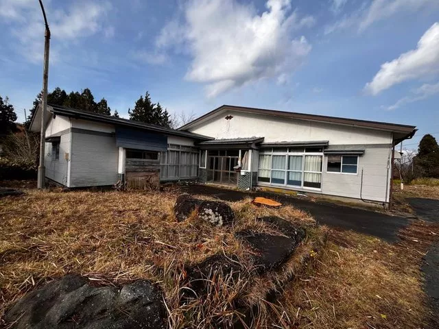 A spacious 7K home built in a tranquil environment with abundant greenery and a gentle flow of time♪