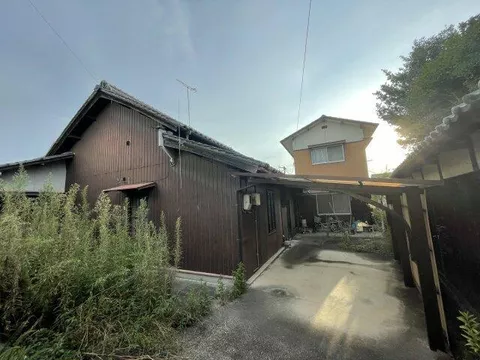 Mitoyo City, Takuma Town Matsuzaki (Takuma Station) 2-story 9DK