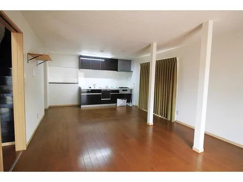 460 meters to Hanano Elementary School! / Renovated interior in August 2021 - Image 2