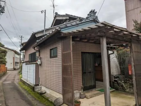 Sanjo City Aramachi 1-chome (Kita-Sanjo Station) 2-story 7DK