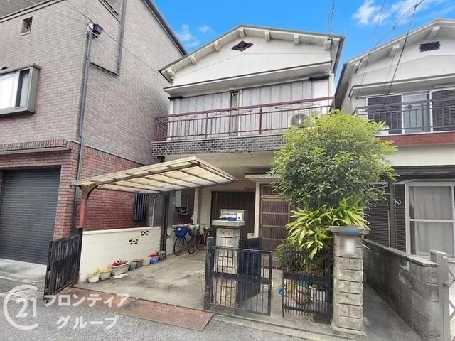 【Rich surrounding environment + immediate viewing available】■Convenient living with supermarkets and convenience stores within a 5-minute walk