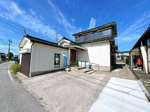 Used single-family home in Ōkaiji Nomura, Uozu City - House