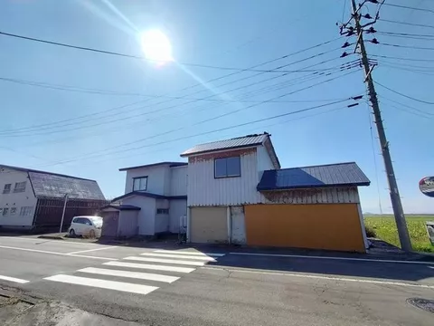 Wooden Ohata Miyazaki (Kikuzou Station) 1,000,000 yen