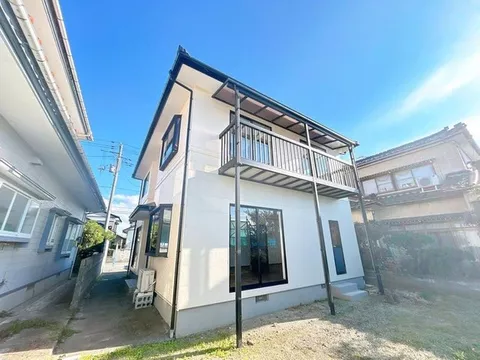 [Open House] Interior and exterior renovations completed / New earthquake resistance compliance / Water facilities replaced / Garden space available