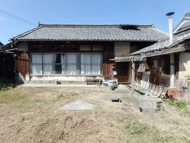 Tawarazu, Makihama-cho, Seiyo-city, Aichi 3SDK, single-story house

1.3 million yen