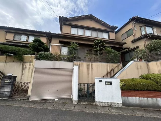 Land 36.2 tsubo, a spacious 6DK detached house! Renovation is also possible with our company♪