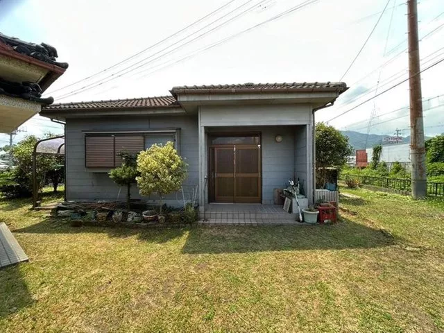 FamilyMart Aoki Mizuru Store 750m (10 minutes on foot)♪