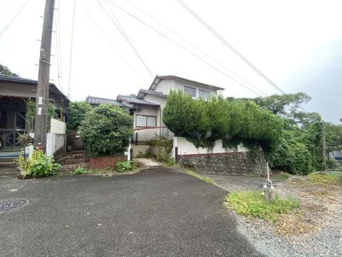 ☆Approximately 60 tsubo of land☆ 5LDK☆ Living facilities within walking distance. Convenient for daily shopping☆