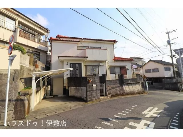 [7-minute walk to Takeoka Elementary School] [Compact used house] [Corner lot with good sunlight]