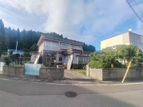 Oaza Maitomachi Aza Higashi Abeno (Ajigasawa Station) 3 million yen