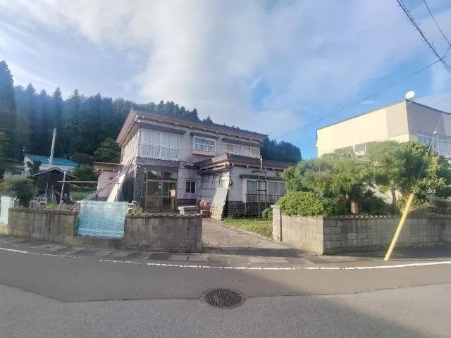 Oaza Maitomachi Aza Higashi Abeno (Ajigasawa Station) 3 million yen
