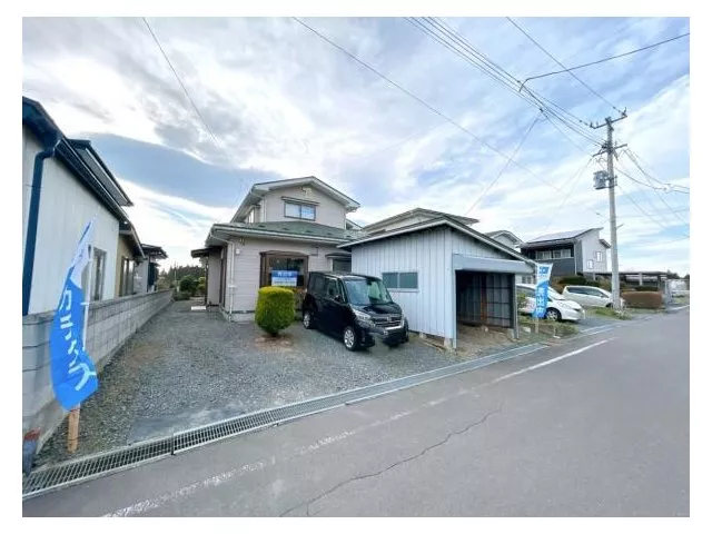 Current sale until April 26 / New seismic standards compliant / Parking for 3 cars available / Front road width approximately 6m / Garden space