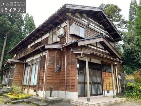 Kashiwazaki City, Oaza Miyano-kubo (Kashiwazaki Station) 2-story building 11LDK