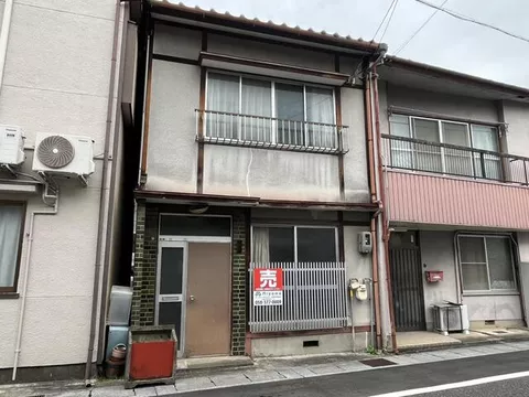 Gifu City, Kanō Nishi Hiroe-cho 1-chome (Gifu Station) 2-story building 3DK
