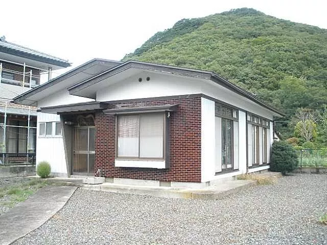 Used single-family home Yuguchi Washizawa House
