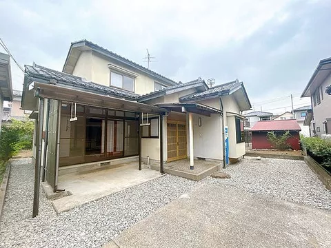 Used single-family home in Kureha-cho, Toyama City