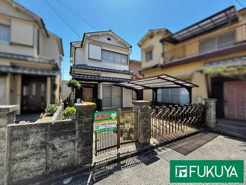 About 6 minutes from JR Tsuchiyama Station; accessible by 2 train lines, great access; renovation proposals are also available!