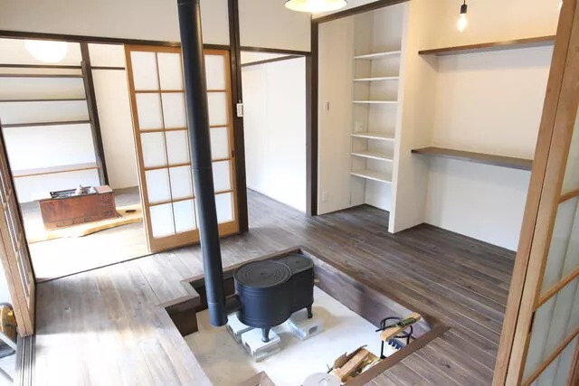Okutama Town, Nishitama District, Hikawa (Okutama Station) 2-story building 4K