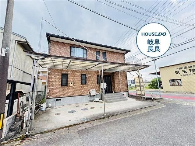 【All rooms with storage◎】South-facing with good sunlight♪