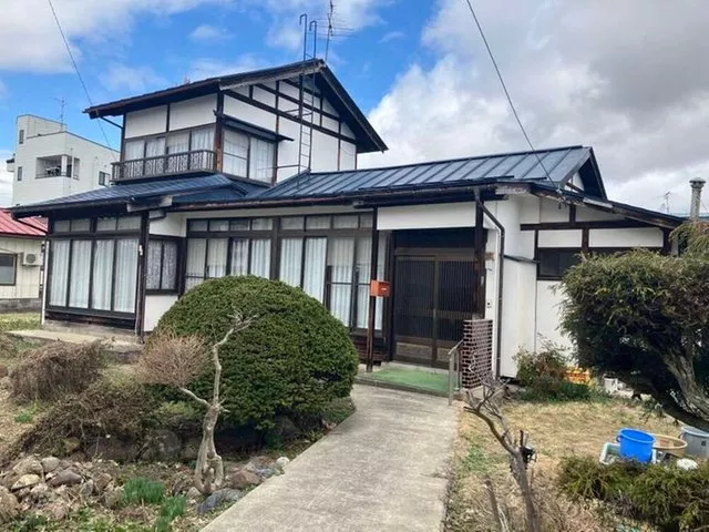 ■Close to elementary and high schools, a great location!