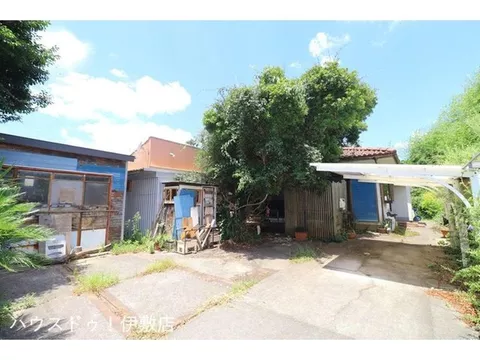 【Popular single-story building】【Western-style room with sloped ceiling for a sense of openness】【4LDK】【Land area 173 tsubo】