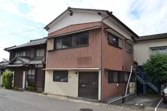 Nishimatsuura District, Arita Town, Honmachi (Arita Station) 2-story 4DK