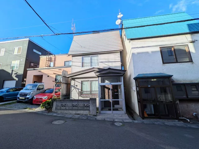 Otaru City, Midori 1-chome (Otaru Station) 2-story building 4LDK