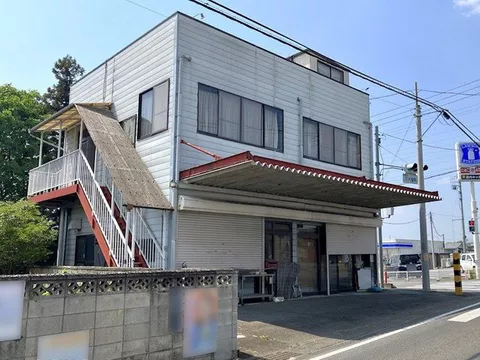 ◇ About 5 minutes by car to National Route 17 ◇ About 4 minutes by car to National Route 50 ◇ Steel-framed residential and commercial property