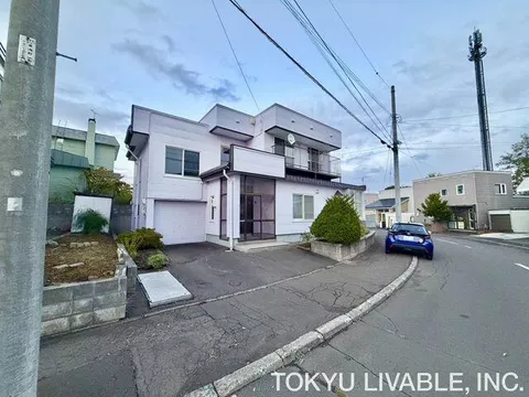 Sapporo City Minami Ward Minamiazawa 2-jo 2-chome (Makomanai Station) 2-story 5LDK