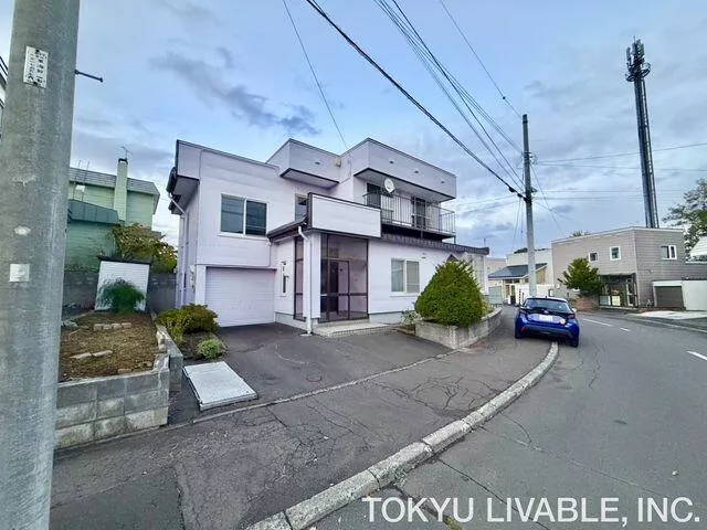 Sapporo City Minami Ward Minamiazawa 2-jo 2-chome (Makomanai Station) 2-story 5LDK