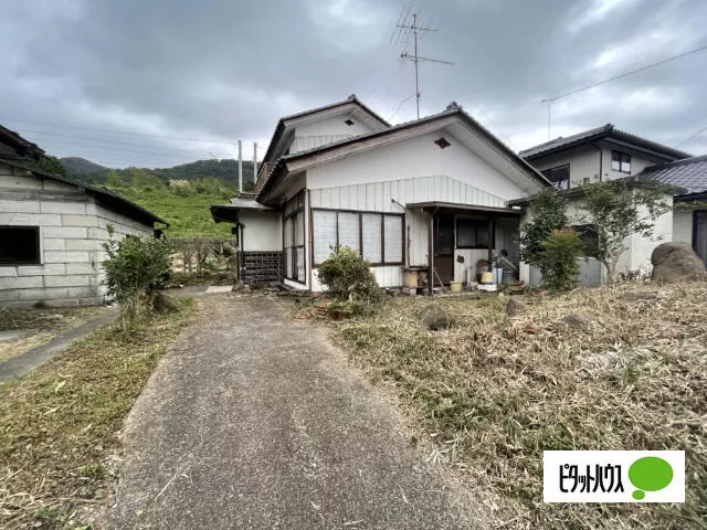 Shiroishi-shi, Koshihe (Kaida Sta.) 2F 6DK

1.5 million yen