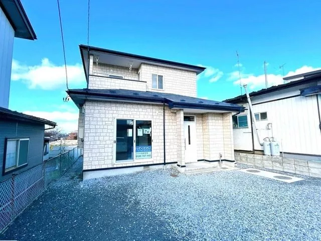 [Open House Held] [Immediate Move-In Available] [Newly Replaced Water Facilities] Seismic Design Compliant. Vertical parking for regular cars.