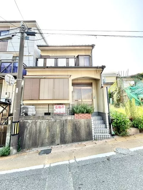 Shimonoseki City, Maruyama-cho 1-chome (Shimonoseki Station) 2-story 3LDK