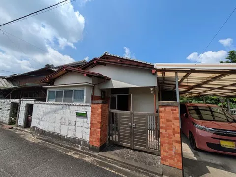 Nogata City, Yamabe (Minami-Nogata-Gotenguchi Station) Single-story building 5LDK