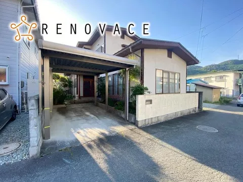 [Spacious living with all rooms over 6 tatami mats] Convenient shopping within a 10-minute walk to the supermarket!