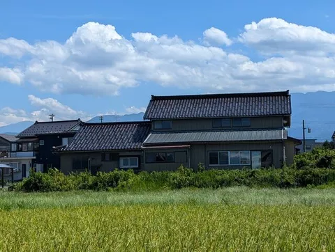 Uozu City, Kitakana (Shin-Uozu Station) 2-story building 11DK