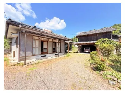 Kamina 1.61 million yen