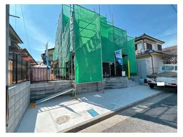 [Open house held] Interior and exterior renovation planned / 9 minutes on foot from Kintetsu Osaka Line Mihata Station / Quiet residential area