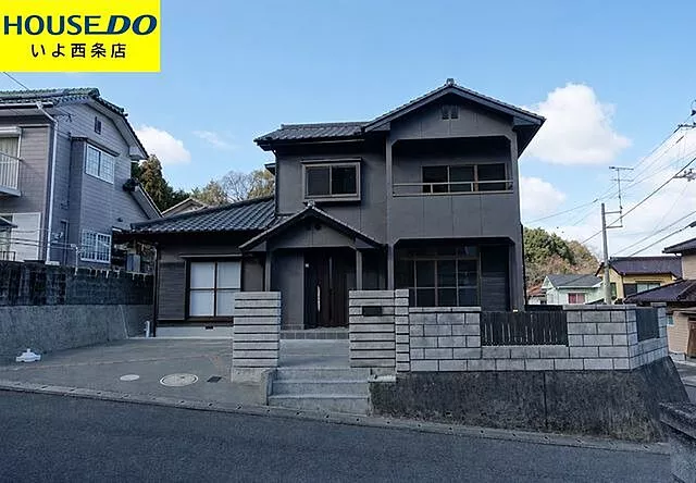 Used single-family home in Saijo City, Ioka