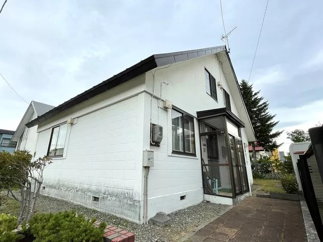 Parking for 3 cars available! Over 50 tsubo of land with a spacious garden
