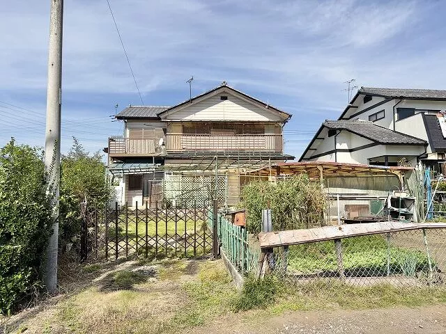 10-minute walk from Joshu Nanokaichi Station, Jōshin Dentetsu