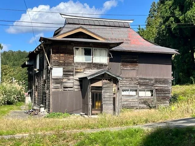 Oguni Town, Hōsue (Ojiya Station) 500,000 yen