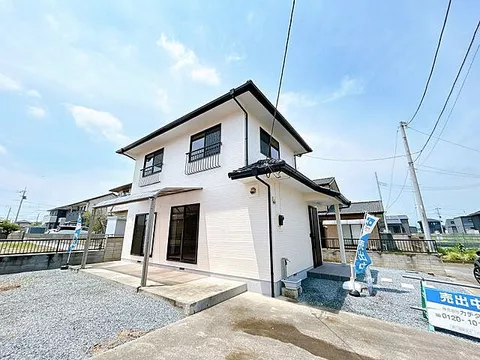 Used single-family home in Isezaki City, Higashi Obatake Town, detached house