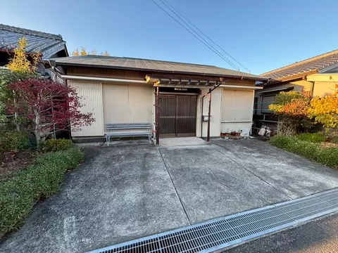 Ebisuyama, Tsunomine-cho, Anan-city (Awa Tachibana Sta.) Single story, 3DK

2.5 million yen