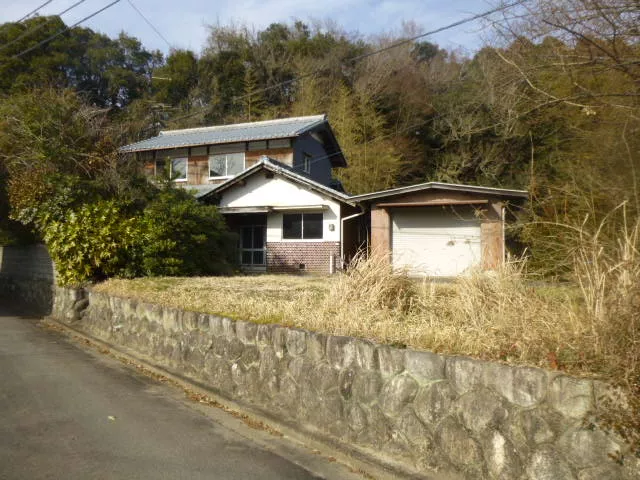 2F 8K, Kosaji, Koka-shi, Koka (Koka Sta.)

2.9 million yen
