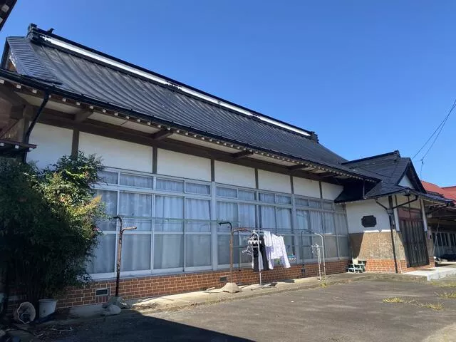Oshu City, Iwate Prefecture, Nanto, Yachinaka (Mizusawa Station), single-story building, 11DK